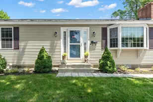 16 Grosvenor St, Ayer, MA 01432 - Photo 1