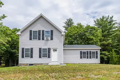 215 Main St, Townsend, MA 01469 - Photo 1