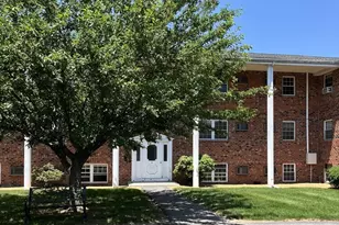 89 Pleasant St, Medfield, MA 02052 - Photo 1