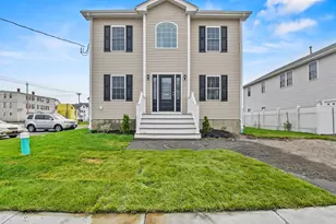 218 Tuttle St, Fall River, MA 02724 - Photo 1