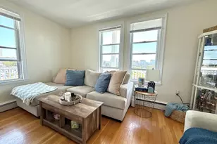 276 Bunker Hill St, Boston, MA 02129 - Photo 1
