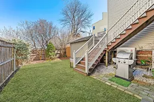 381 Bunker Hill St, Boston, MA 02129 - Photo 1