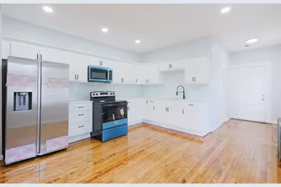 169 Montgomery St, Chicopee, MA 01020 - Photo 1