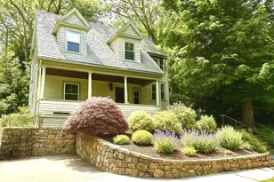 63 Hyde St, Newton, MA 02461 - Photo 1