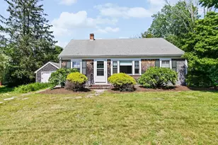 32 Plymouth St, Middleborough, MA 02346 - Photo 1