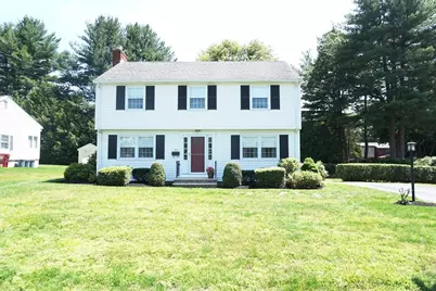 40 Miriam Ln, Lowell, MA 01852 - Photo 1