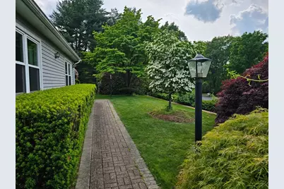 162 East Emerson Rd #0, Lexington, MA 02420 - Photo 3