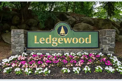 3 Ledgewood Way #20, Peabody, MA 01960 - Photo 1