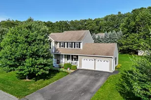 3 Spindletop Dr, Leominster, MA 01453 - Photo 1