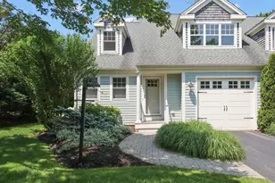 21 Pine St, Falmouth, MA 02556 - Photo 1