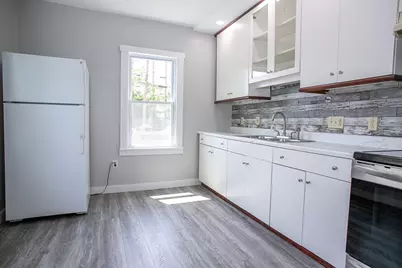 7 Cedar St, Barre, MA 01005 - Photo 1