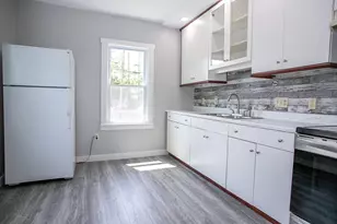 7 Cedar St, Barre, MA 01005 - Photo 1