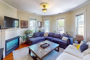 399 E 7th St, Boston, MA 02127 - Photo 1