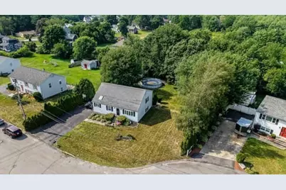 40 Elmwood Dr, Taunton, MA 02780 - Photo 1