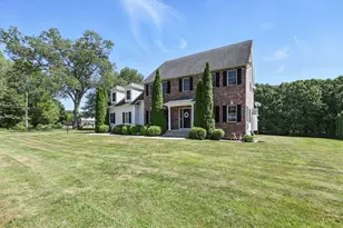 9 Abigail Ln, West Springfield, MA 01089 - Photo 1