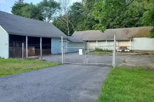 6 Pleasant St, Brookfield, MA 01506 - Photo 1