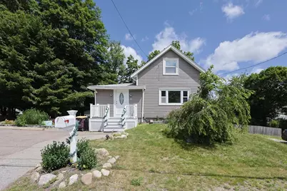 23 Adams Pl, Weymouth, MA 02190 - Photo 1