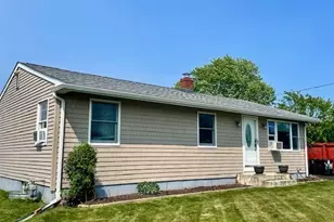 418 Kenneth Ave, Somerset, MA 02726 - Photo 1