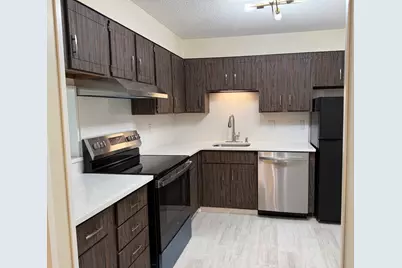 2 Summit Dr #47, Reading, MA 01867 - Photo 1