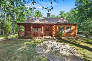 135 Pine St, Rochester, MA 02770 - Photo 1