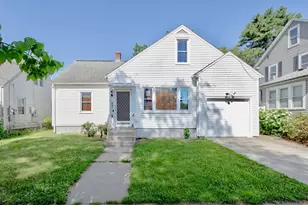 254 Redlands St, Springfield, MA 01104 - Photo 1