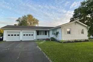 121 Depot Rd, Hatfield, MA 01066 - Photo 1