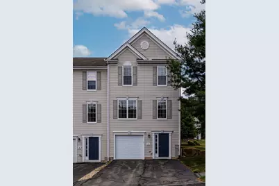 61 Tulip Cir #61, Grafton, MA 01560 - Photo 1