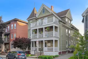 22 Robinson St, Somerville, MA 02145 - Photo 1