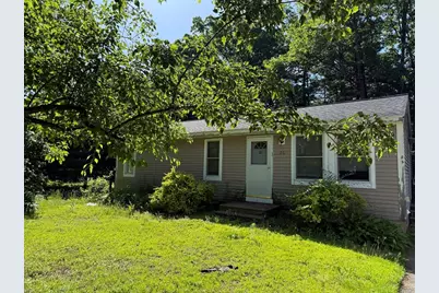 106 Peach St, Barre, MA 01005 - Photo 1