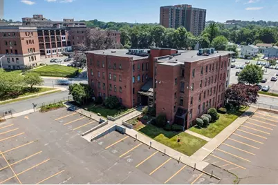 222 Carew St, Springfield, MA 01103 - Photo 1