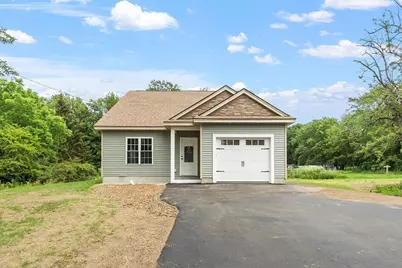572 Pleasant St, Athol, MA 01331 - Photo 1