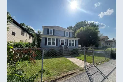 466 Chandler St, Worcester, MA 01602 - Photo 1