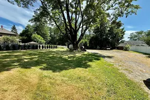 52 Silver St, Greenfield, MA 01301 - Photo 1