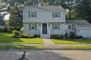 3 Hiawatha Rd, Woburn, MA 01801 - Photo 1