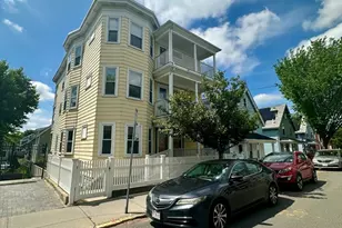 25 Cedar St, Cambridge, MA 02140 - Photo 1