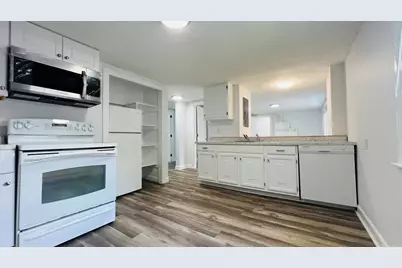 5-7 Hawthorne Pk #3, Cambridge, MA 02138 - Photo 1