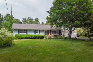 4 Pitcherville Rd, Hubbardston, MA 01452 - Photo 1