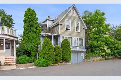 95 Bay View Ave, Salem, MA 01970 - Photo 1