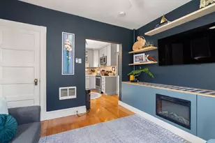 15 Lynde St, Salem, MA 01970 - Photo 1