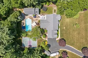 27 Rosewood Dr, Kingston, MA 02364 - Photo 1