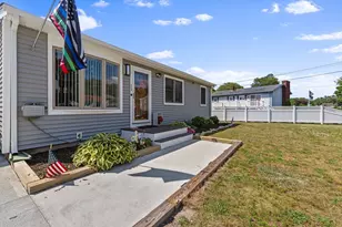 11 Agnes St, New Bedford, MA 02745 - Photo 1