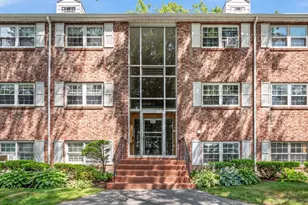 120 Edgelawn Ave, North Andover, MA 01845 - Photo 1