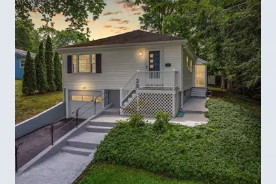 28 Windsor St, Haverhill, MA 01830 - Photo 1