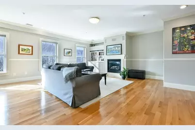 580 E 2nd #5, Boston, MA 02127 - Photo 1