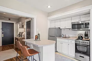 285 Lynn Shore, Lynn, MA 01902 - Photo 1