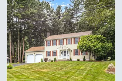 7 Trafalgar Ln, Walpole, MA 02081 - Photo 1