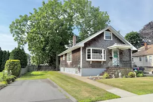 65 Hedge St, Fairhaven, MA 02719 - Photo 1