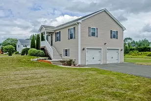 25 S Washington St, Belchertown, MA 01007 - Photo 1