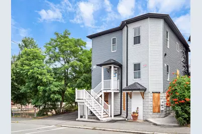38 Pierpont St, Peabody, MA 01960 - Photo 1