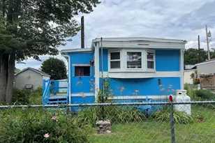 868 Southampton Rd, Westfield, MA 01085 - Photo 1